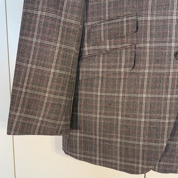 Haines & Bonner (42S) - Picture 7 of 16